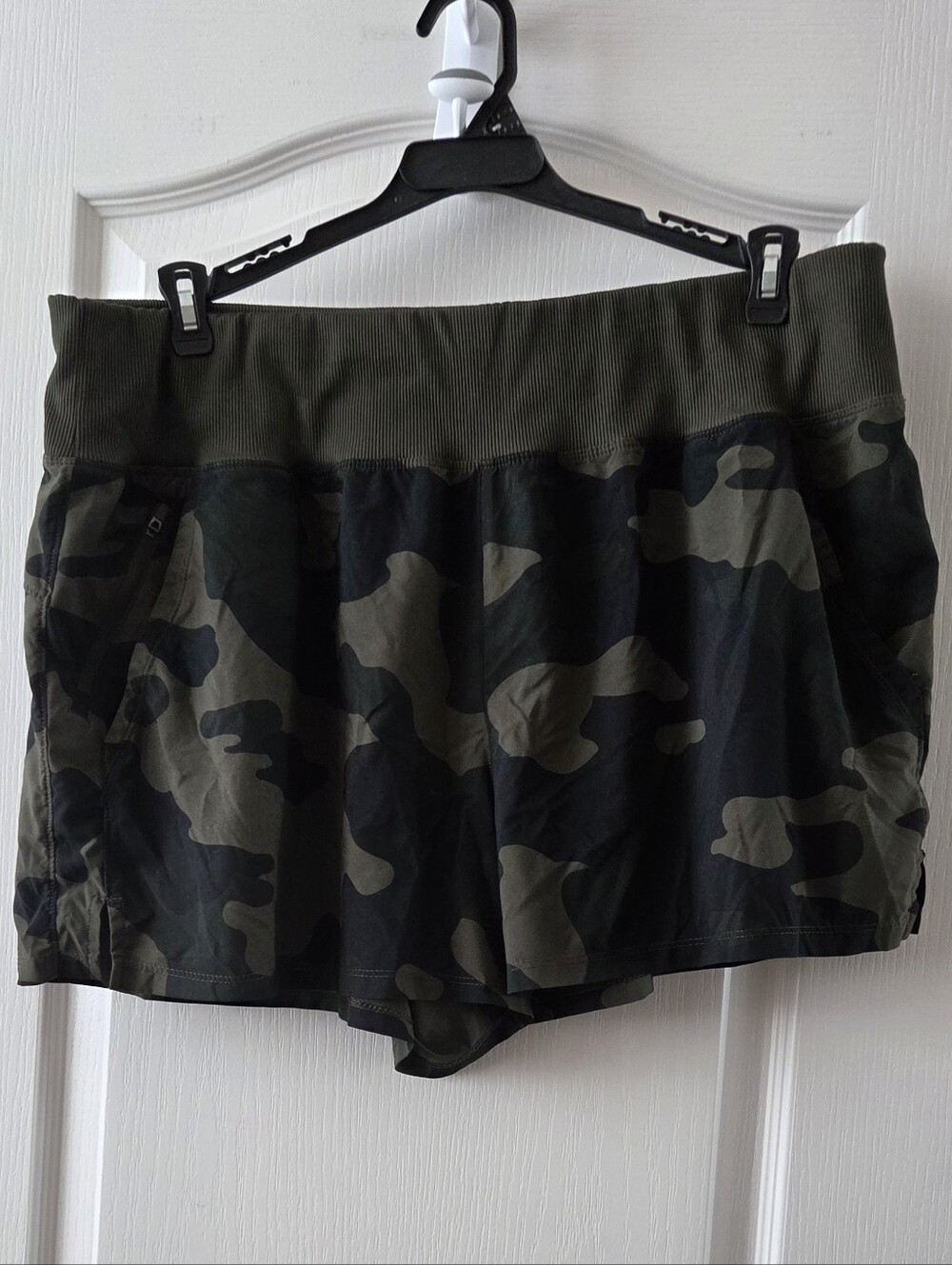 Women's Camo Athletic Shorts - Olive Green & Black Sz XXL